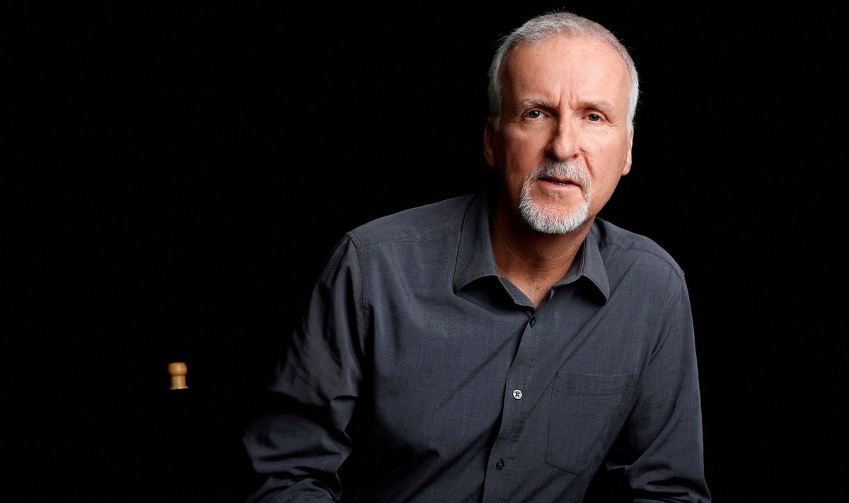 PEOPLE-JAMES CAMERON/BOOK