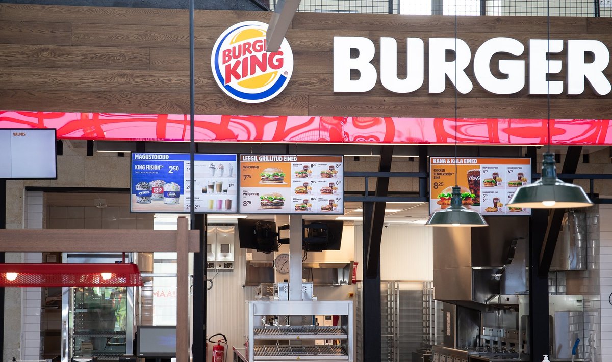 Tallinn, 12.05.2020. Balti jaama turuhoones valmistutakse Burger Kingi avamiseks.