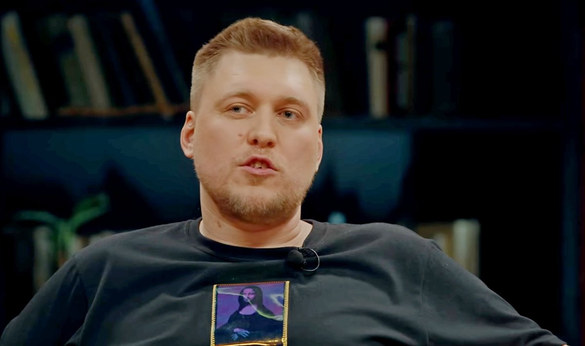 Александр Незлобин