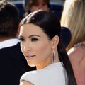 Kim Kardashian tuli välja stiilse tehnikavidinaga