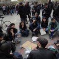 FOTOD: noorte öised protestid ja rüüstamised Pariisis