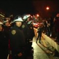 Veel ühele politseinikule tapmise eest süüdistuse esitamata jätmine kutsus New Yorgis taas esile rahva viha