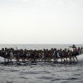 Ajaleht: Itaalia maksab inimsmugeldajatele, et oheldada migratsioonivoolu