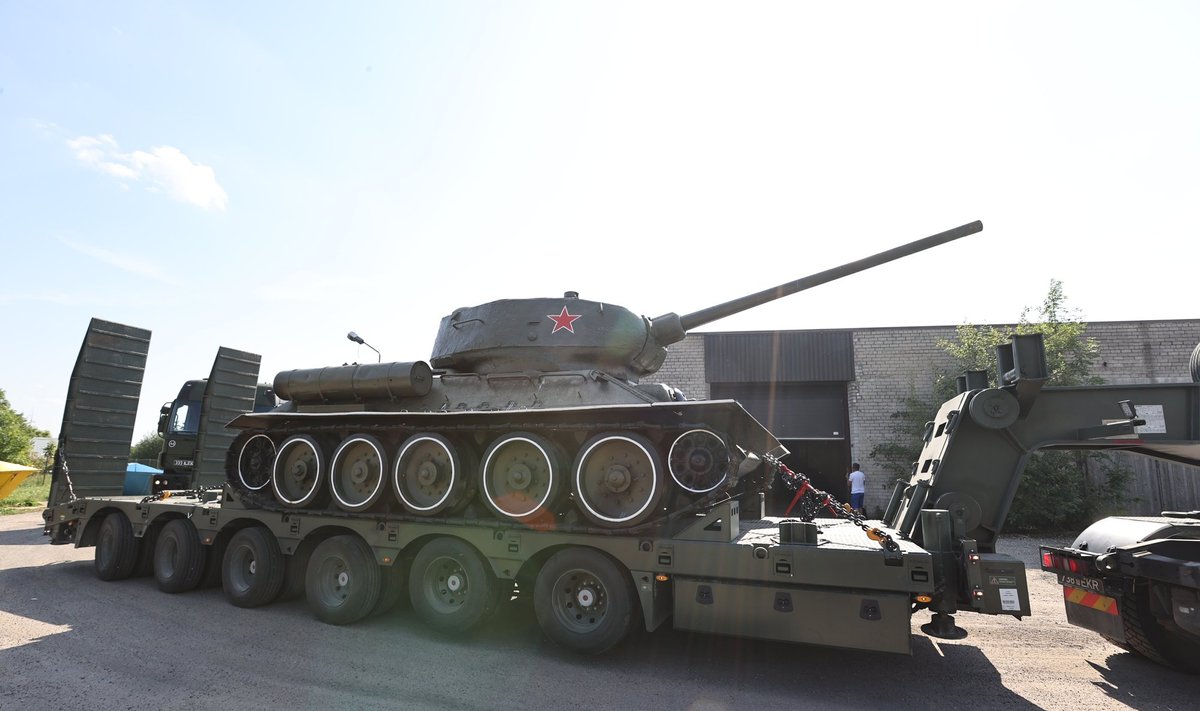 Нарвский танк в Военном музее Виймси