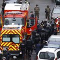 Pariisi noarünnakut uuritakse kui terroriakti, seitse kahtlusalust on vahistatud