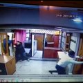 TURVAKAAMERA VIDEO | Tulistamises Aserbaidžaani saatkonnas Iraanis hukkus turvamees
