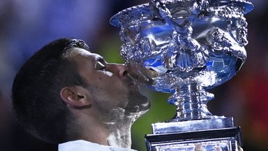 ВИДЕО | Джокович в десятый раз победил на Australian Open и возглавил мировой рейтинг