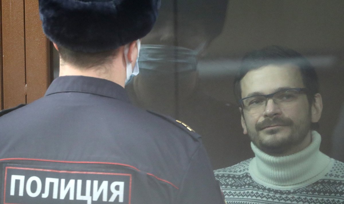Российский политик Илья Яшин в суде