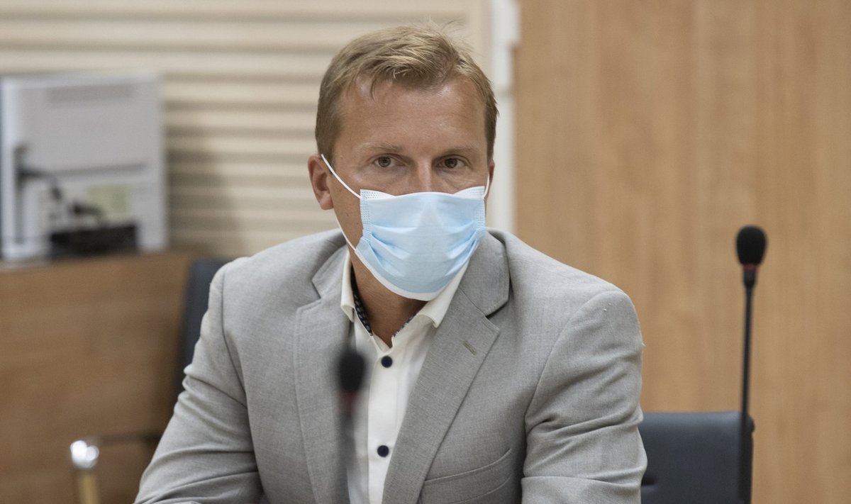 ÄRIHUVID VAJASID EDENDAMIST: Värvika taustaga ettevõtja Martin Künnap tunnistas end täna kohtus süüdi.