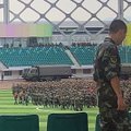 Hiina sõjaväelased pidasid Hongkongi naaberlinna staadionil paraadi