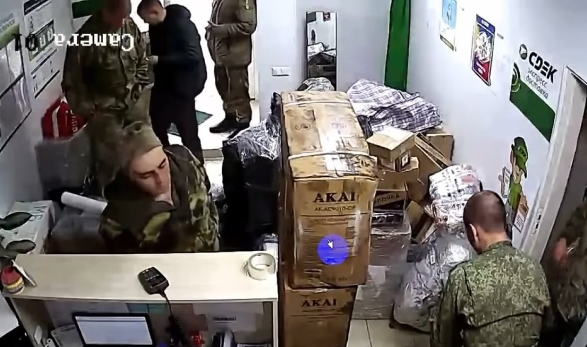 Vene sõdurid saadavad pakke kodumaale