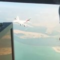 VIDEO: tõeline napikas - maailma suurim Emiratesi reisilennuk möödus napilt kopteri alt