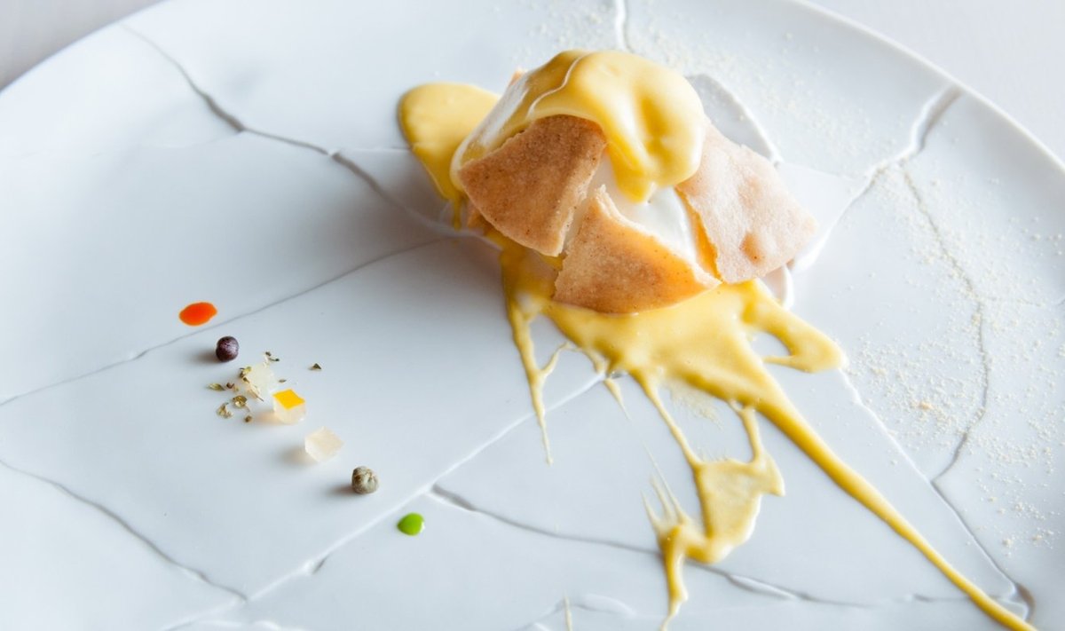 Massimo Bottura restoranis Osteria Francescana pakutakse rooga  "Oih, ma kukutasin sidrunikoogi".