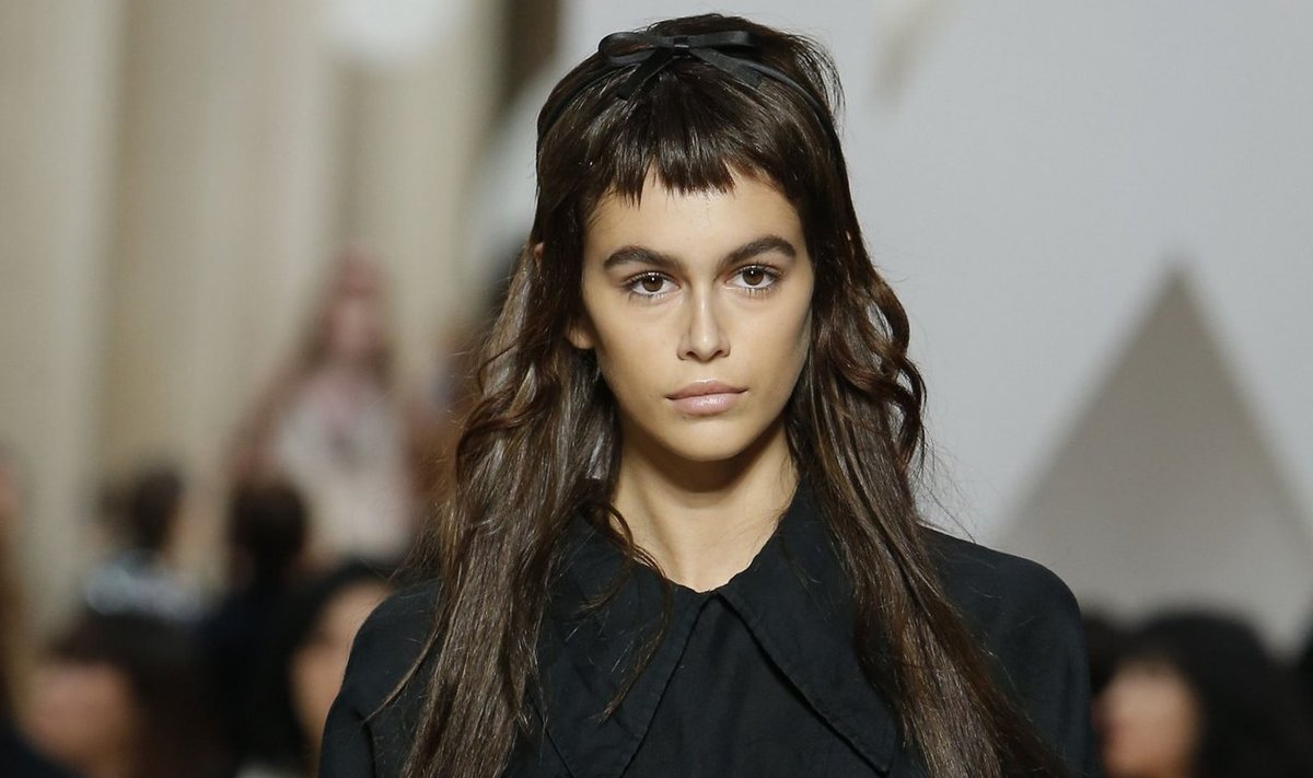 Kaia Gerber moemaja Miu Miu show's.