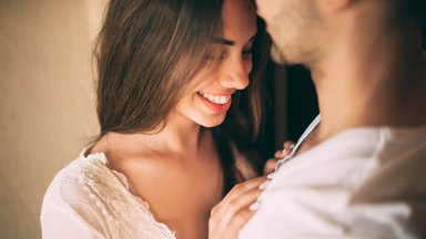 Olulised kehakeele žestid, mis ütlevad teie suhte kohta nii mõndagi – kas olete armunud või hakkab suhe lagunema?