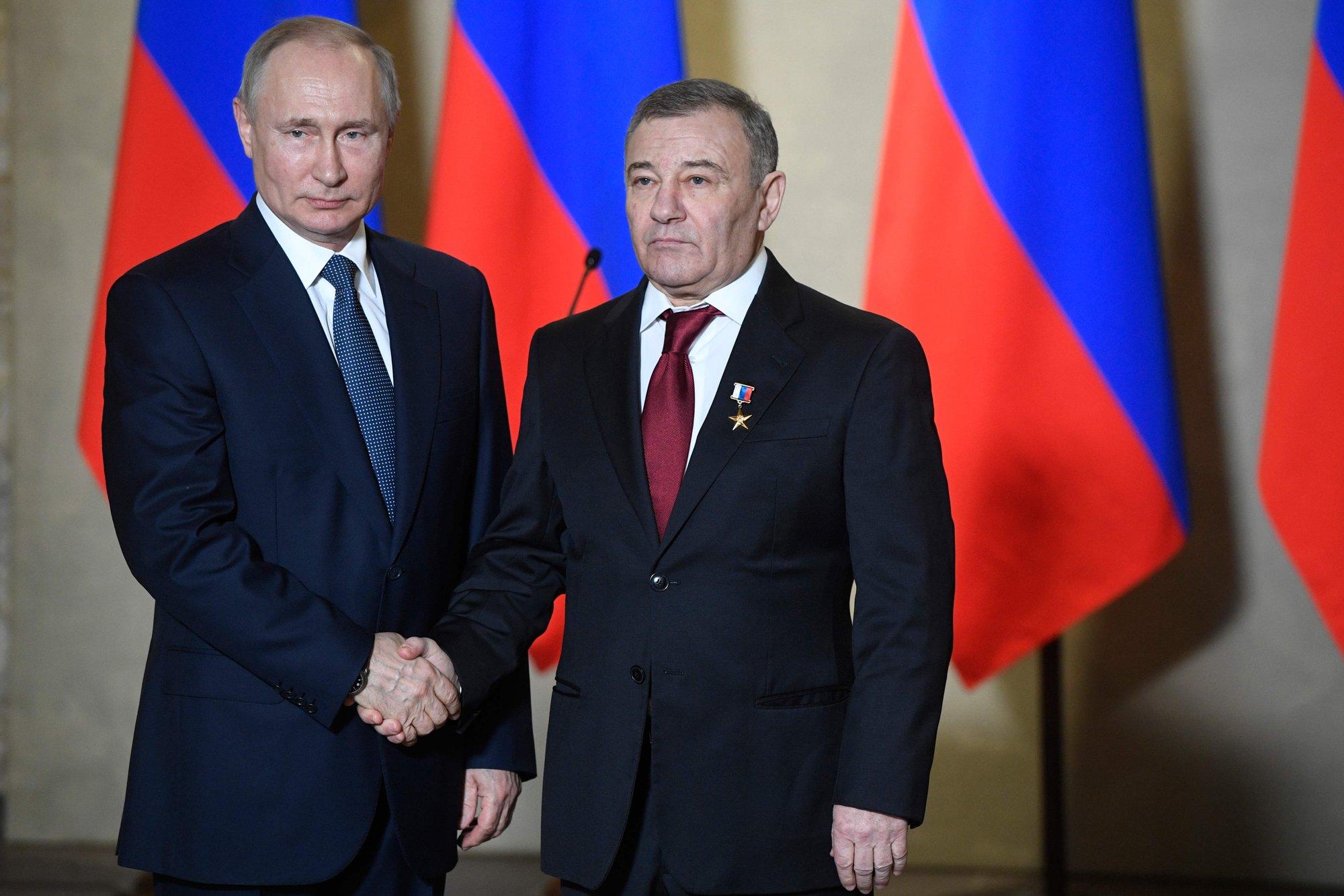 VANAD SÕBRAD: Vladimir Putin ja oligarh Arkadi Rotenberg.