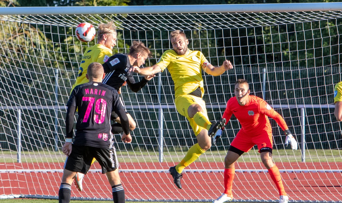 Premium liiga jalgpallis, FC Nõmme Kalju, FC Kuressaare