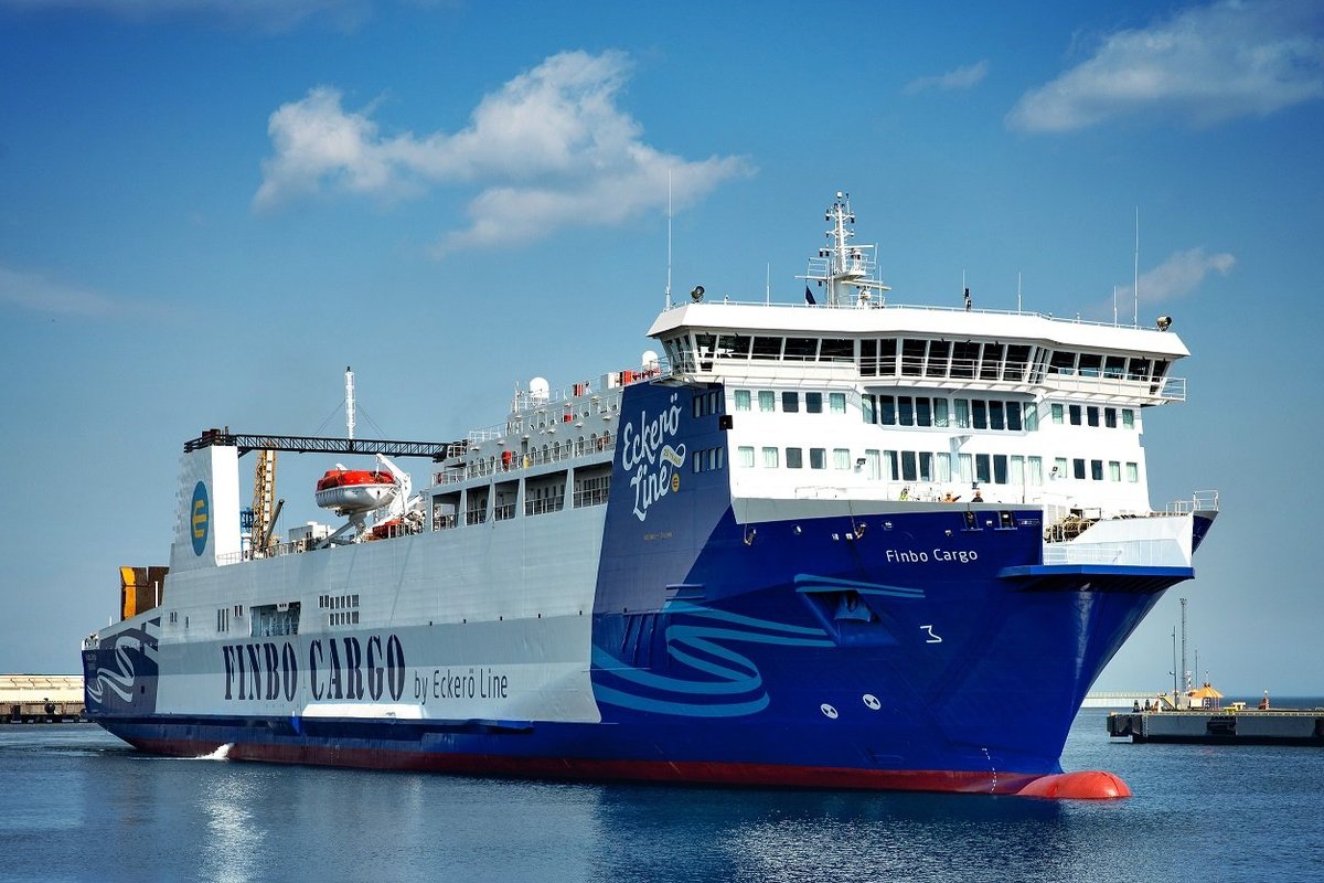 Palju kriitikat saanud Eckerö Line'i uus laev saabub esimest korda Muuga  sadamasse - Ärileht