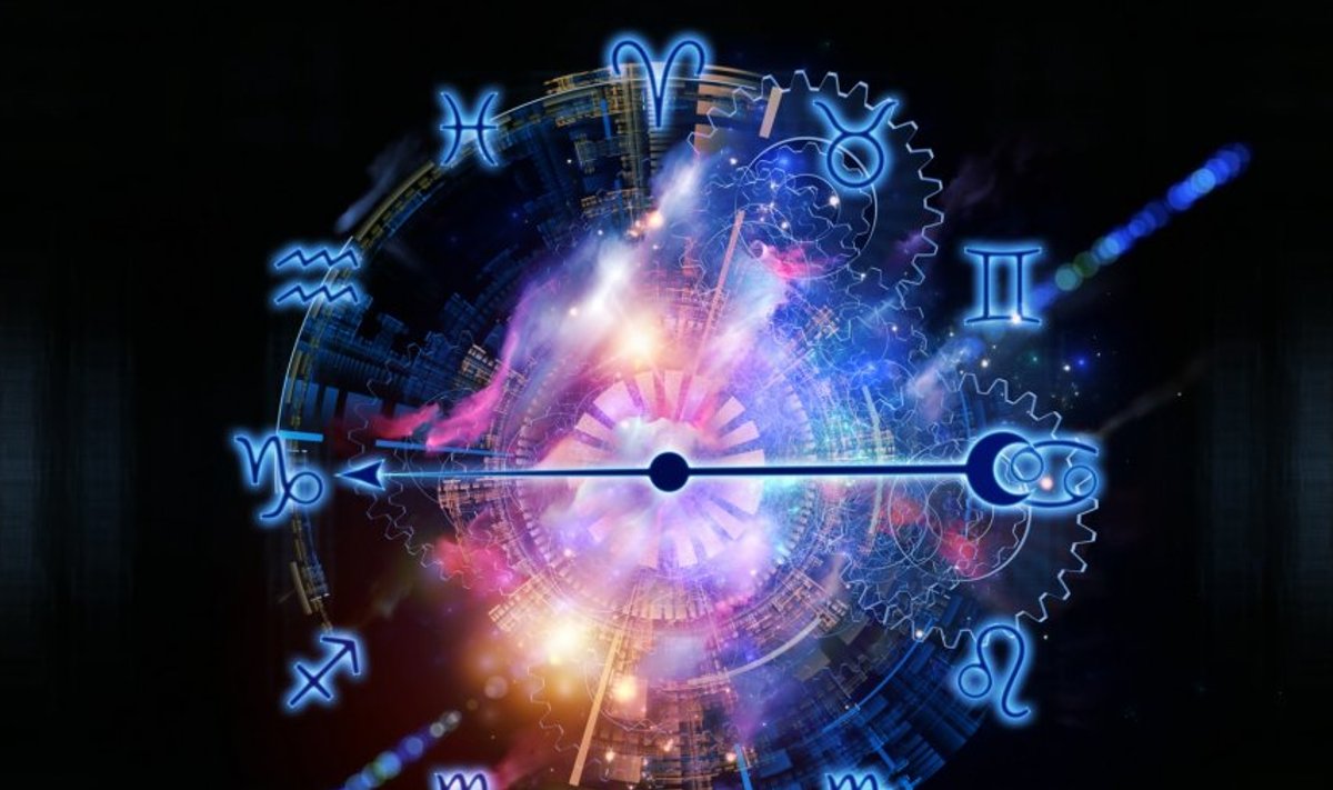 Астролог рассказал о своих взглядах на будущее и составил гороскоп на  следующий год - Delfi RUS