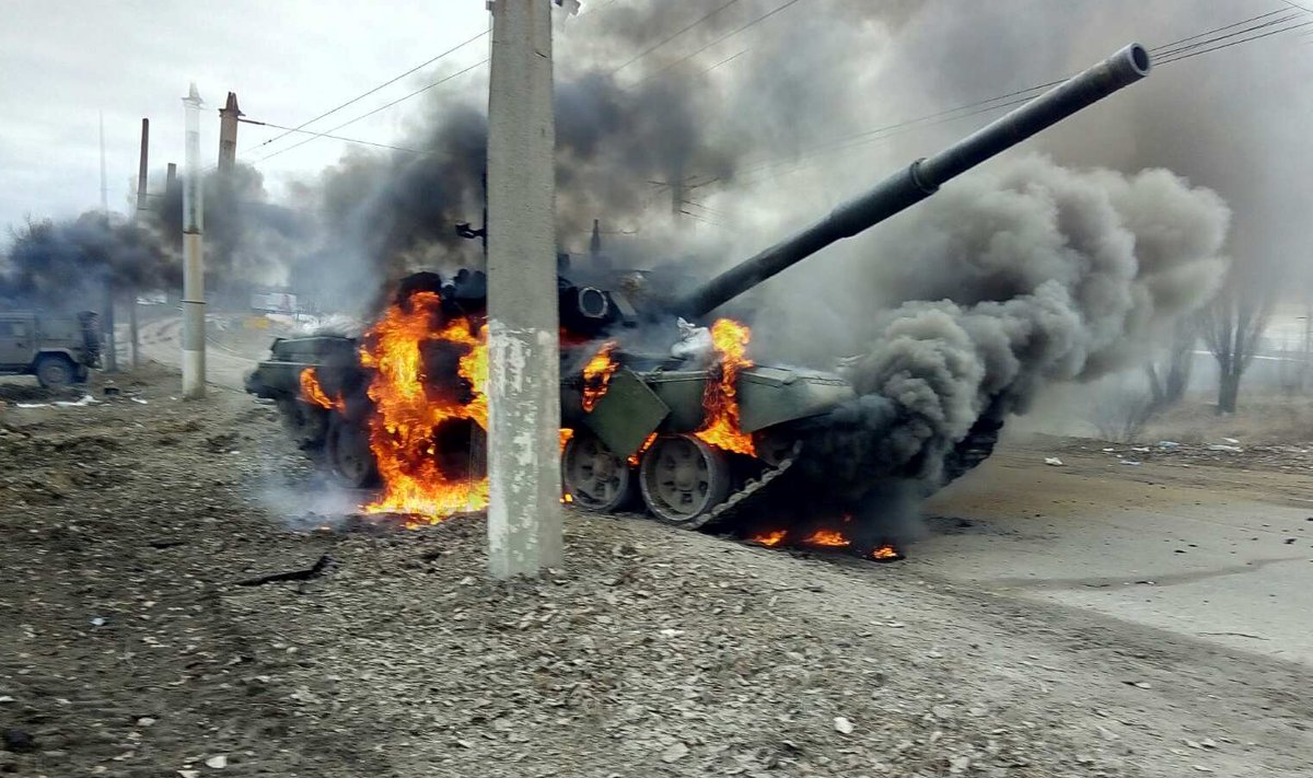 Põlev Vene tank Ukrainas