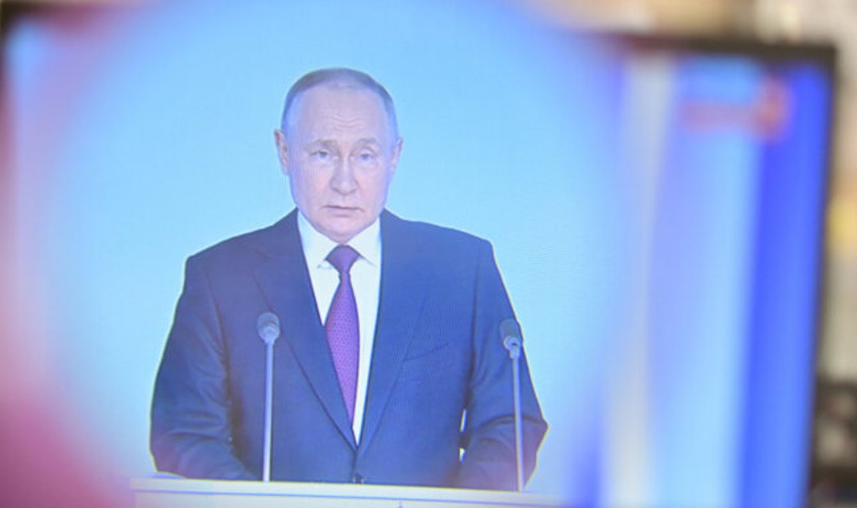 МНЕНИЕ | День президентских откровений. О чем на самом деле говорят  шаманские заклинания Путина и варшавская речь Байдена - Delfi RUS