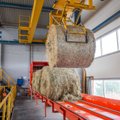 Energiakriisi lahendus? Lihulas köetakse maju heinaga
