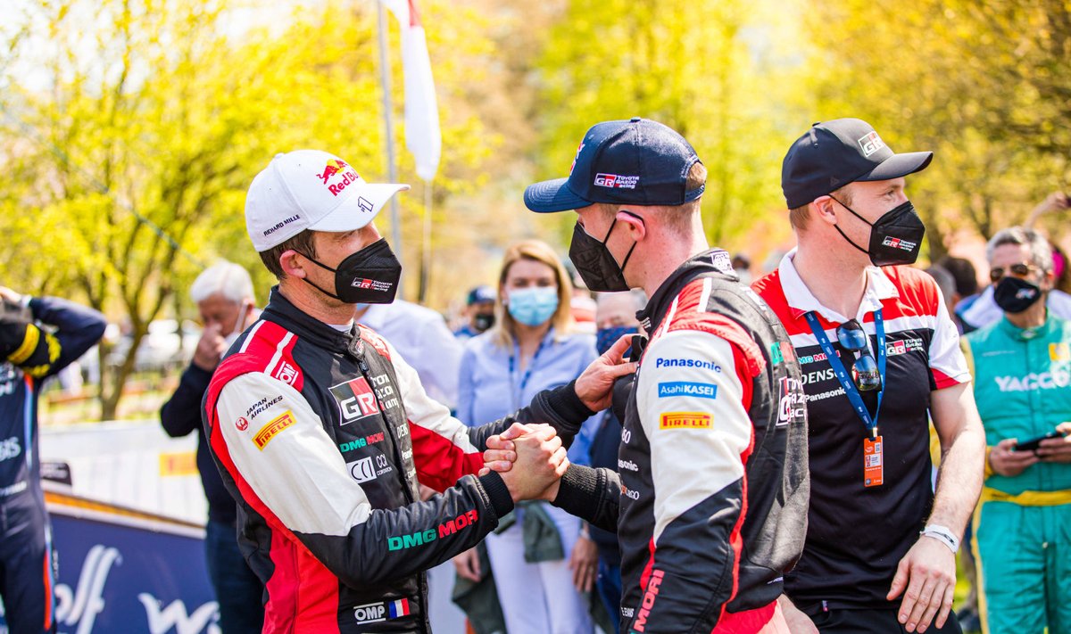 Sebastien Ogier (vasakul) ja Elfyn Evans.