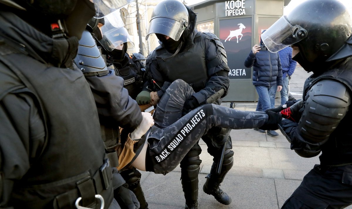 Üle Venemaa on protestidel vahistatud 15 000 inimest