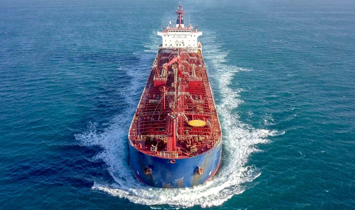 Nafta tanker