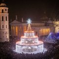 ФОТО | Фантастика! Вильнюс зажег самую большую елку за все времена — на 700 свечей и с сюрпризом внутри 