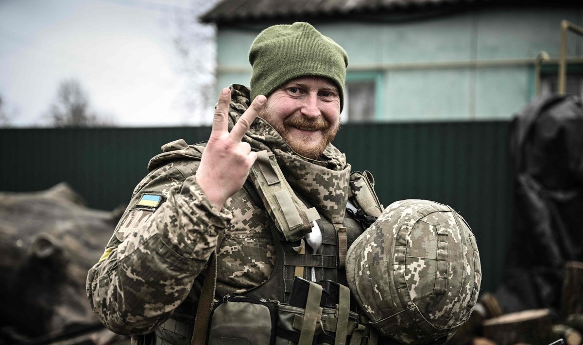 V NAGU VÕIT: Ukraina sõdur 3. märtsil Kiievi lähistel.