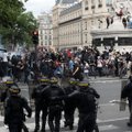 В Париже и Лондоне произошли столкновения протестующих с полицией