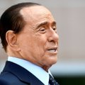 Silvio Berlusconi tegi pulmad naisega, kes võiks ta lapselaps olla: ühe kentsaka põhjuse tõttu ei sõlmitud nende abielu