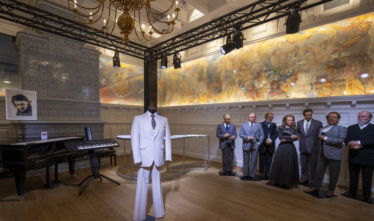 Lennart Meri ülikond Virtuaalmuuseumis