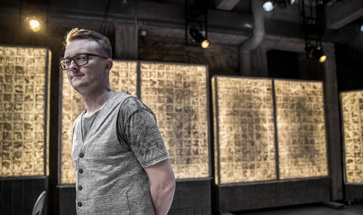 Lavastaja Antti Mikkola on Macbethi loo tänapäeva toonud.
