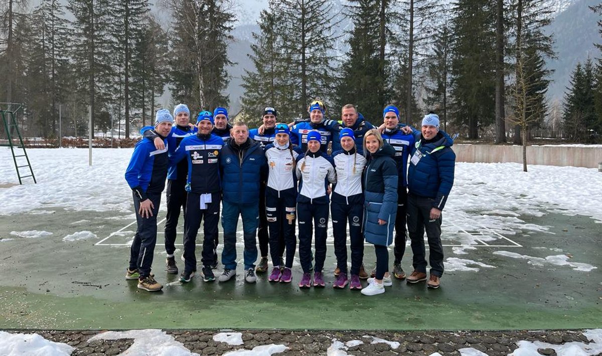 Tagumine rida vasakult: Kristjan Koll, Kaarel Kasper Kõrge, Karl Sebastian Dremljuga, Martin Himma, Aivar Rehemaa, Alvar Johannes Alev, Andres Nurk. Esimene rida vasakult: Vahur Teppan, Marko Kilp, Eero Bergman, Aveli Uustalu, Keidy Kaasiku, Kaidy Kaasiku, Liisbet Tippi