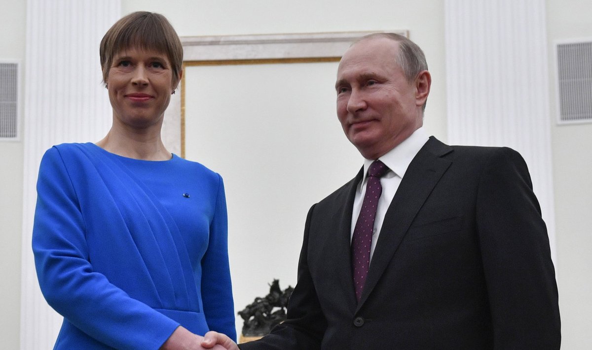 Fotomeenutus president Kersti Kaljulaidi ja Venemaa vägede ülemjuhataja Vladimir Putini 2019. aasta kohtumisest. Huvitaval kombel "unustas" Putin Eesti elanikke õnnitleda.