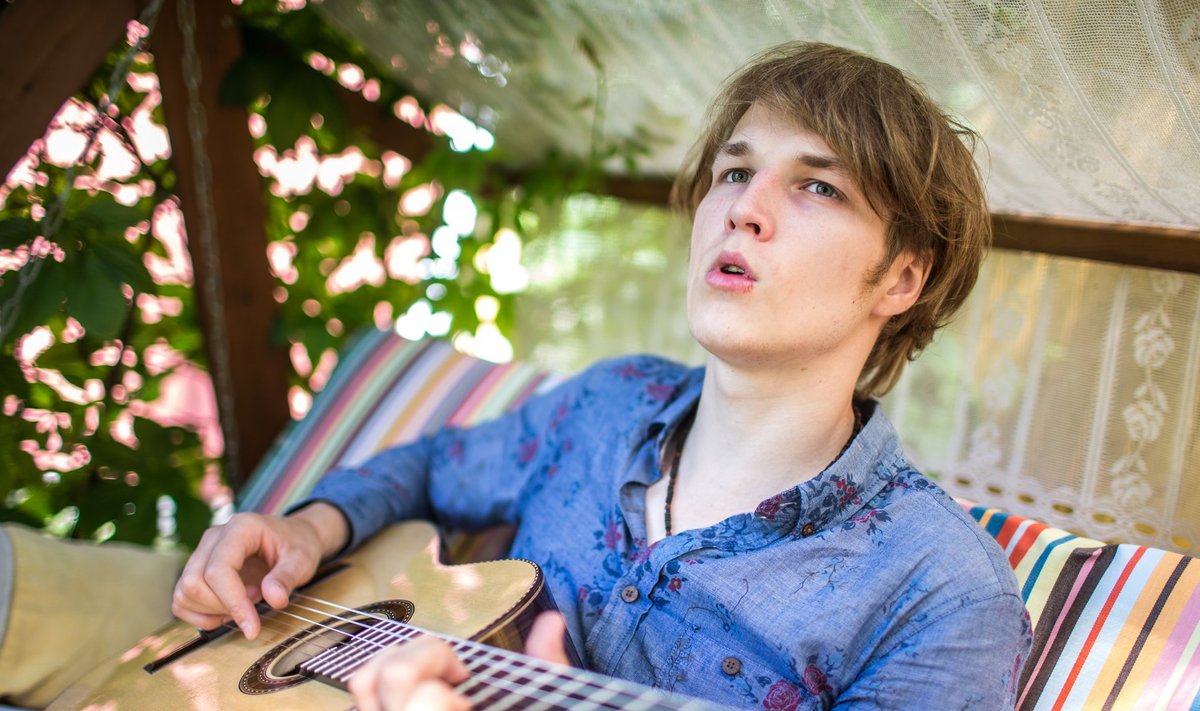 Taavi Peterson