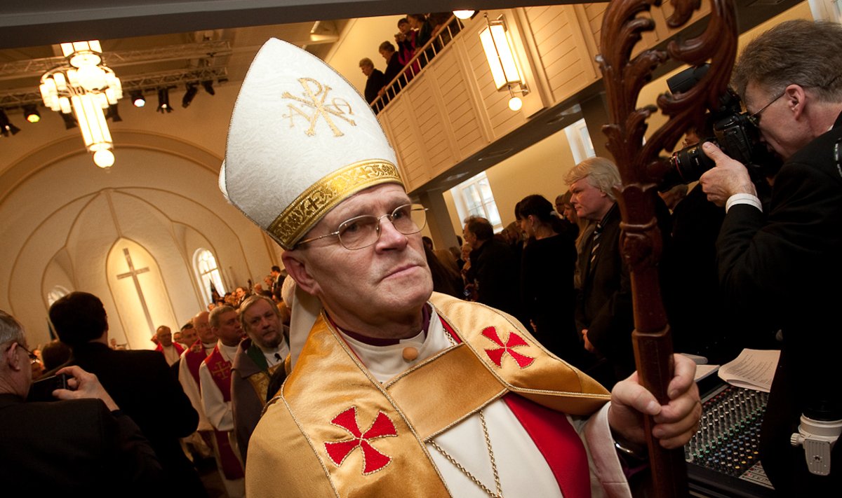 Grab this image Praegune peapiiskop Andres Põder valiti ametisse 2004. aastal, kui oli ainult kaks kandidaati. Tema tollane konkurent Joel Luhamets kandideerib ka tänavu.  