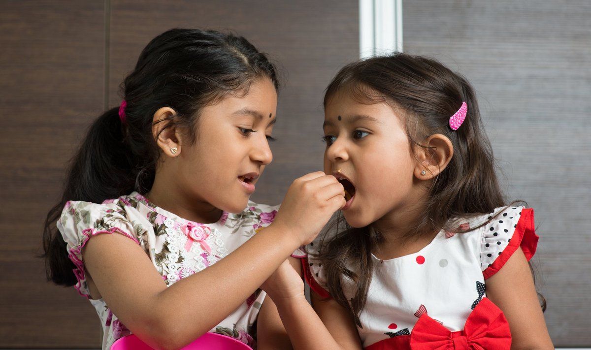 Toidualased teadmised ja retseptid kanduvad Indias emalt tütrele.