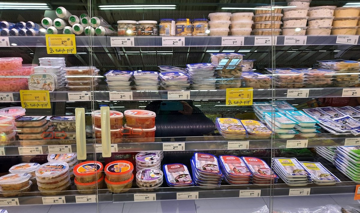 Цены в магазинах продолжают расти.