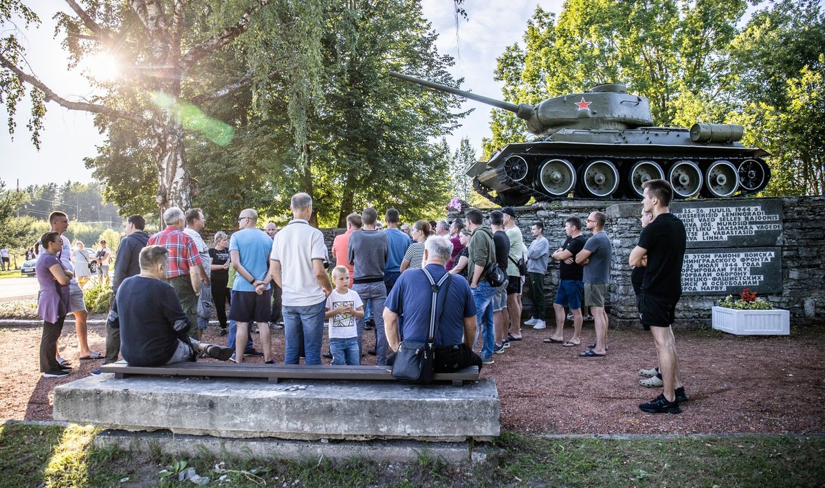 Монумент "T-34"