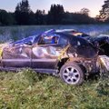 ФОТО И ВИДЕО | В Ида-Вирумаа по вине нетрезвого и не имеющего прав водителя произошло тяжелое ДТП. Два пострадавших в больнице