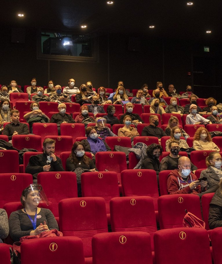 Kui filminäitaja kinosaalis edaspidi koroonapassi ei küsi, saab seanssi vaatama minna ainult 50 inimest korraga.