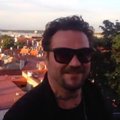 TOHOH! Endine "Jackassi" staar Bam Margera on taas Tallinnas ja valmistub helikopterist välja hüppama