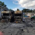 FOTOD| Kesklinnas põlesid varahommikul kaks veokit maani maha