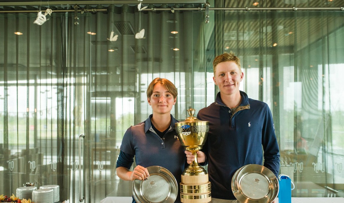 Estonian Amateur Openi võitjad Ilari Saulo ja Aleksandra Tšekalina.