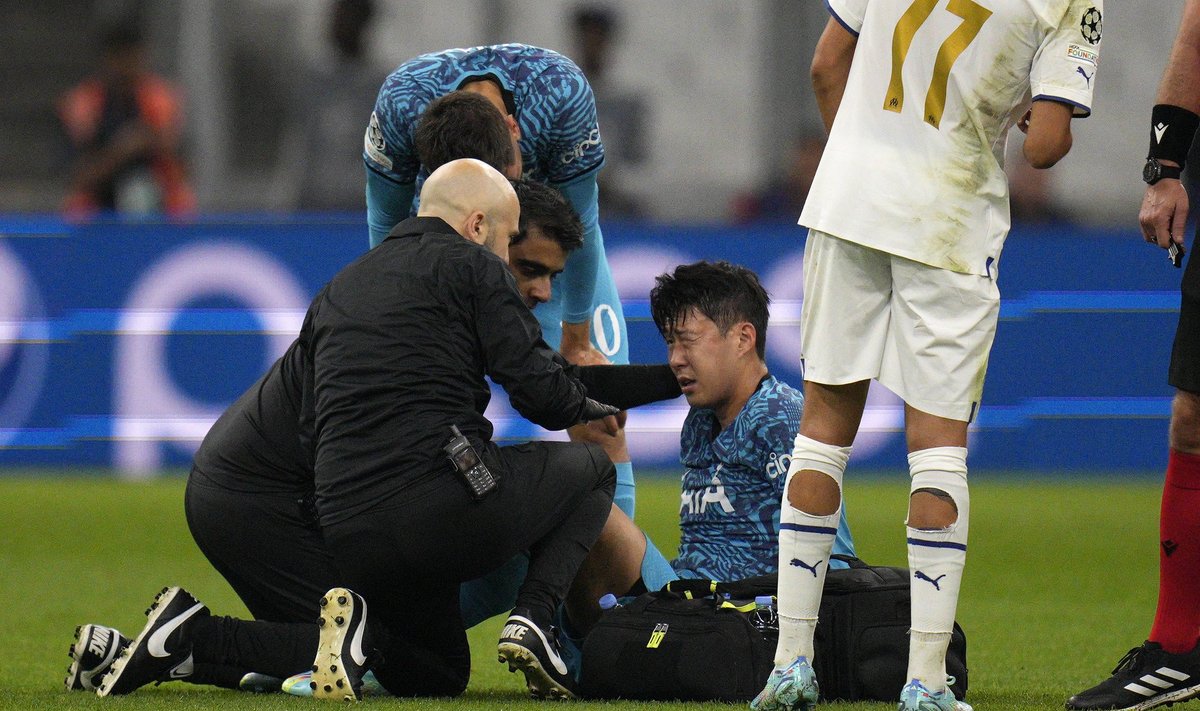 Son Heung-min sai Tottenhami euromängu avapoolajal tõsiselt vigastada.