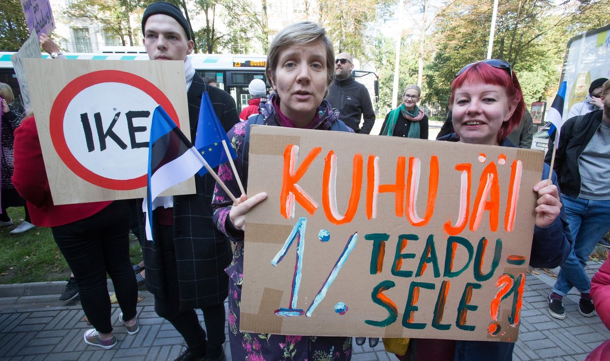 Küsida võib, aga poliitikud kipuvad ka allkirjadega kokkuleppeid puruks rebima
