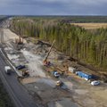 Rail Baltic sõlmis järgmiste raudteeristumiste ehituslepingud. Rajatised valmivad 2022. aasta lõpuks